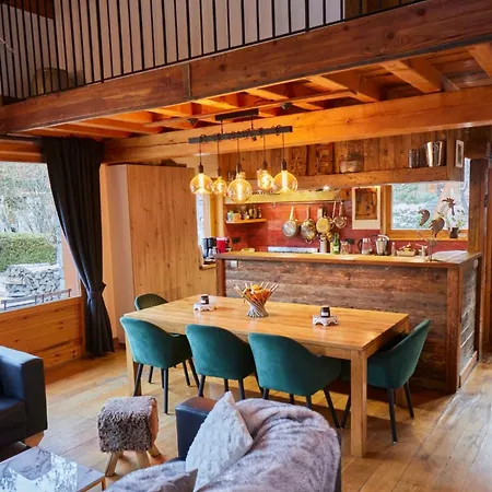 Du Houx Chalet *